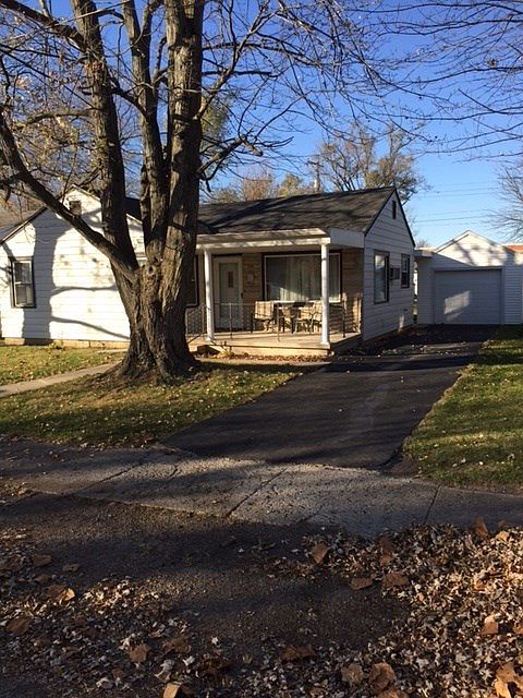 1st image of 708 W Elm St