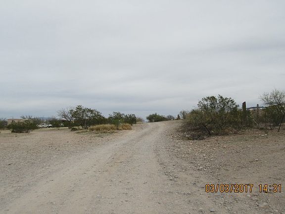 4th image of 1639 E Breeze Ln