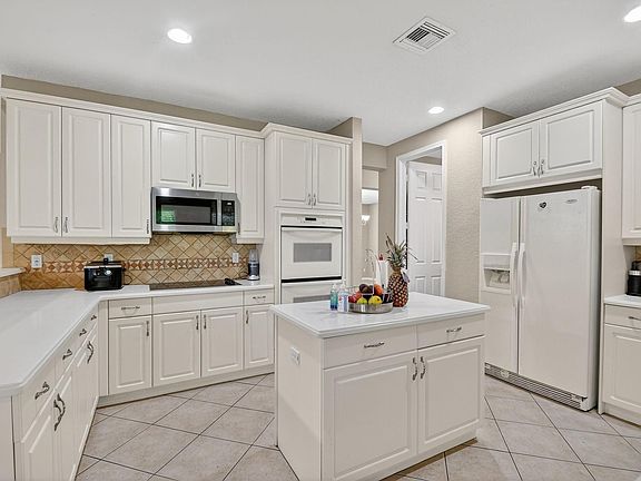 5th image of 9393 Savannah Estates Drive