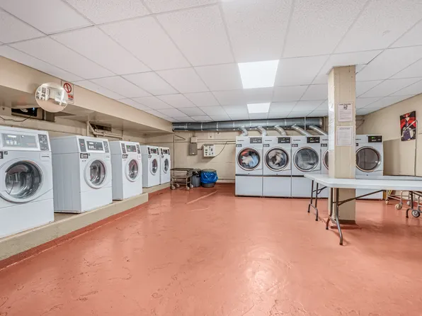 83-44 Lefferts Boulevard image 6 of 25