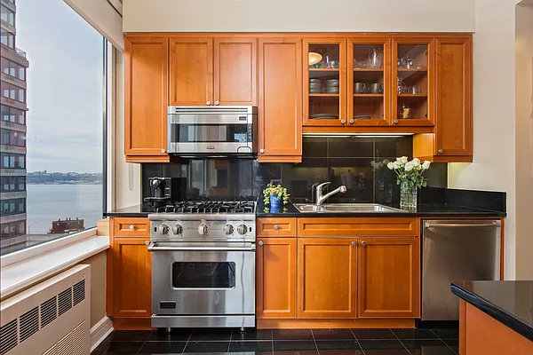 Sold by Douglas Elliman | media 5