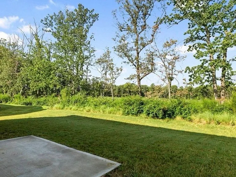 6075 Ives Ave — Photo 12