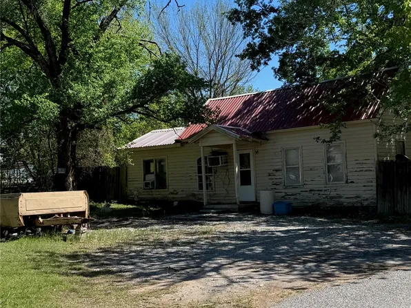 1411 W Broadway Ave, Sulphur, OK 73086