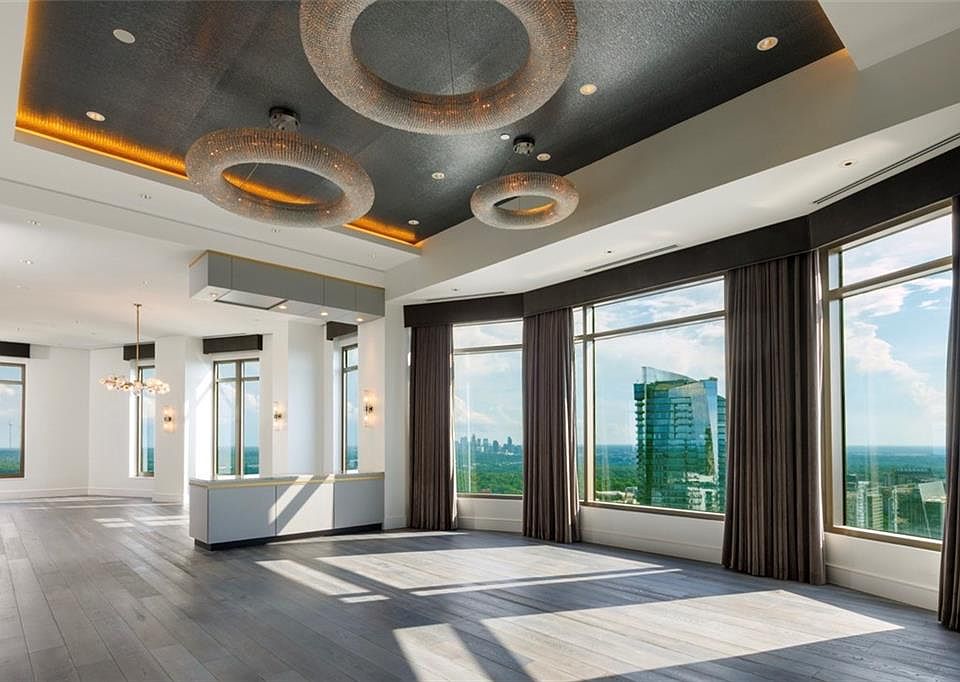 1st image of 3376 Peachtree Rd NE #56