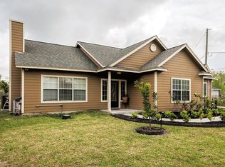 4430 1/2 McLean Rd, Baytown, TX 77521