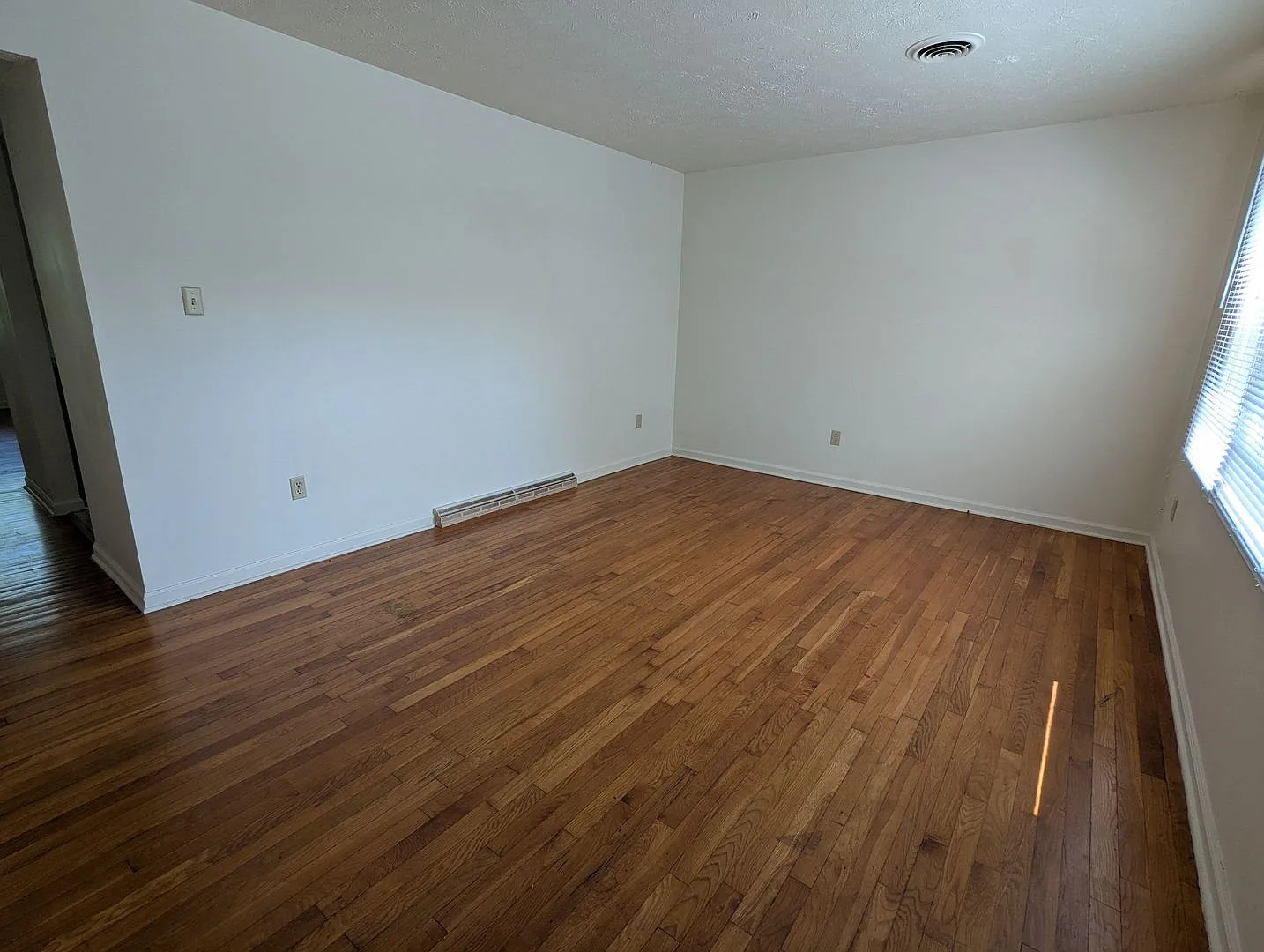 Colonial Village 8 Unit Building — Photo 3