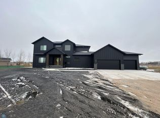 601 Blaine St N, Colfax, ND