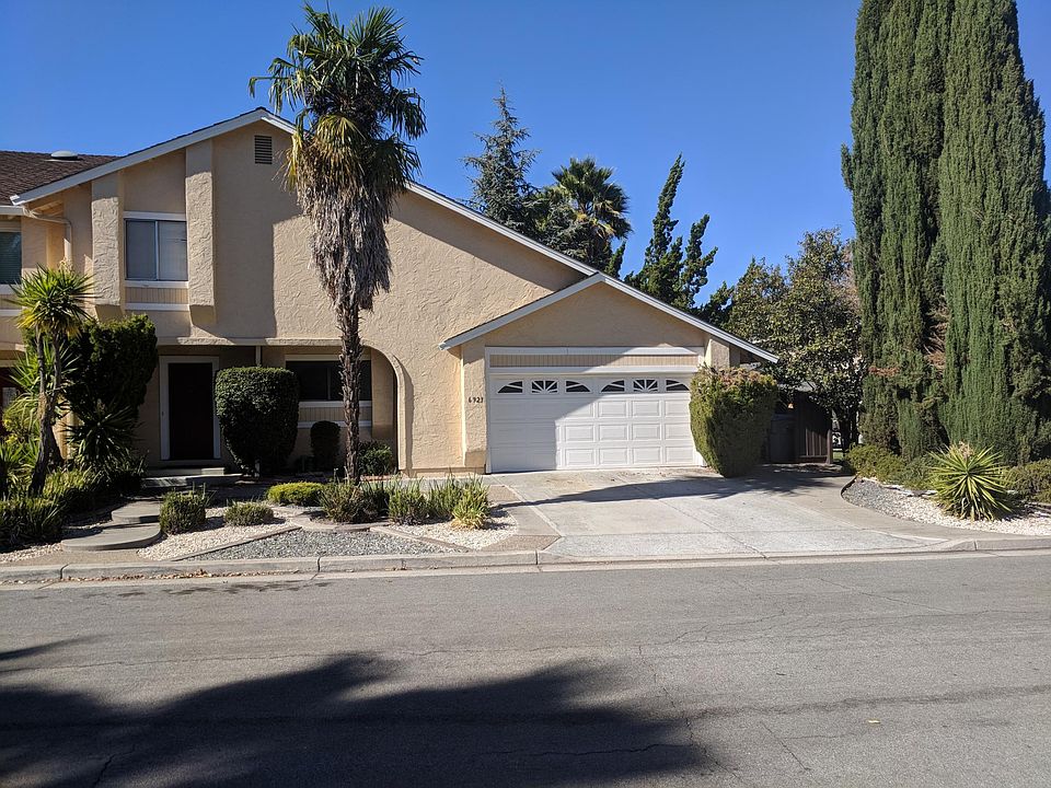 1st image of 6923 Randol Creek Dr