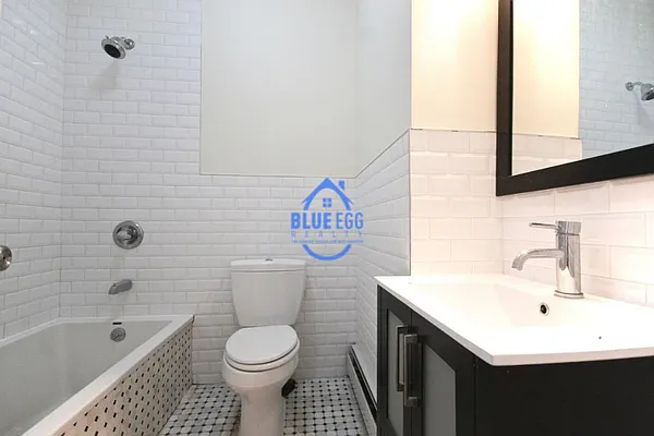 Rented by Blue Egg Realty Corp | media 23