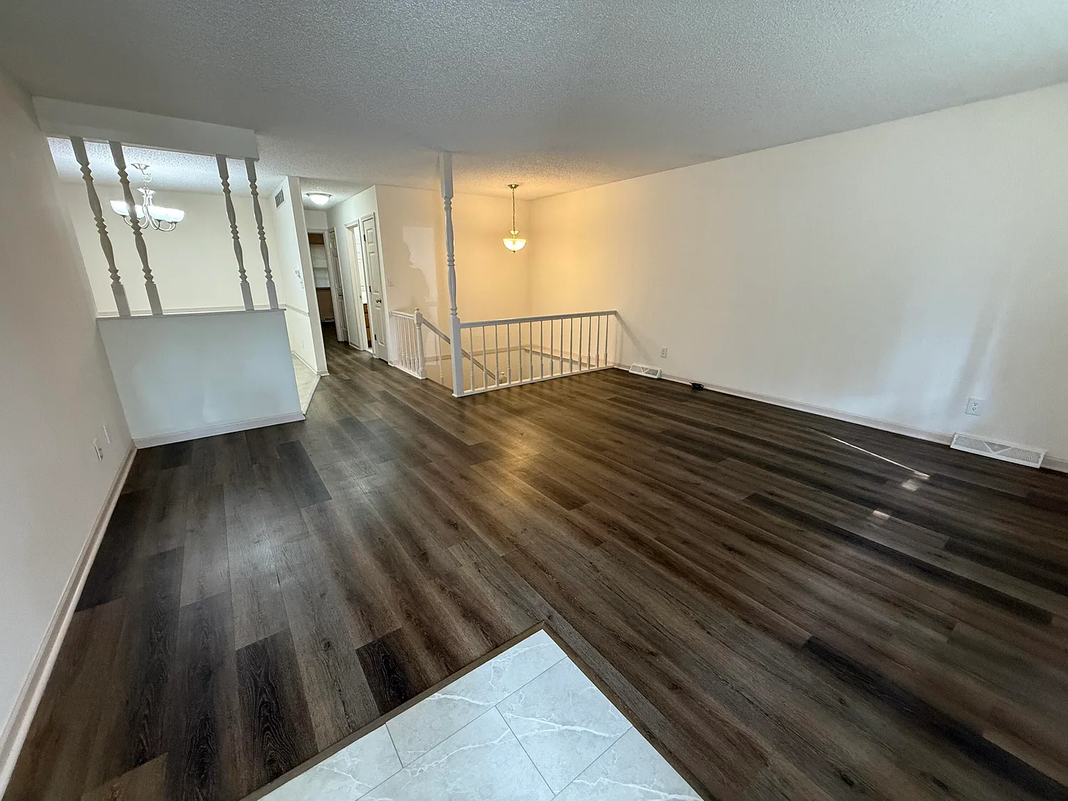 4 bed, 2.0 bath, 1908 sqft, $1,600 — Photo 2