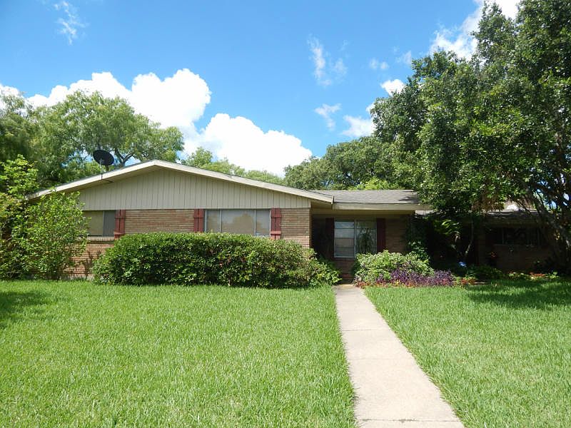 1st image of 9741 Wilkins Dr