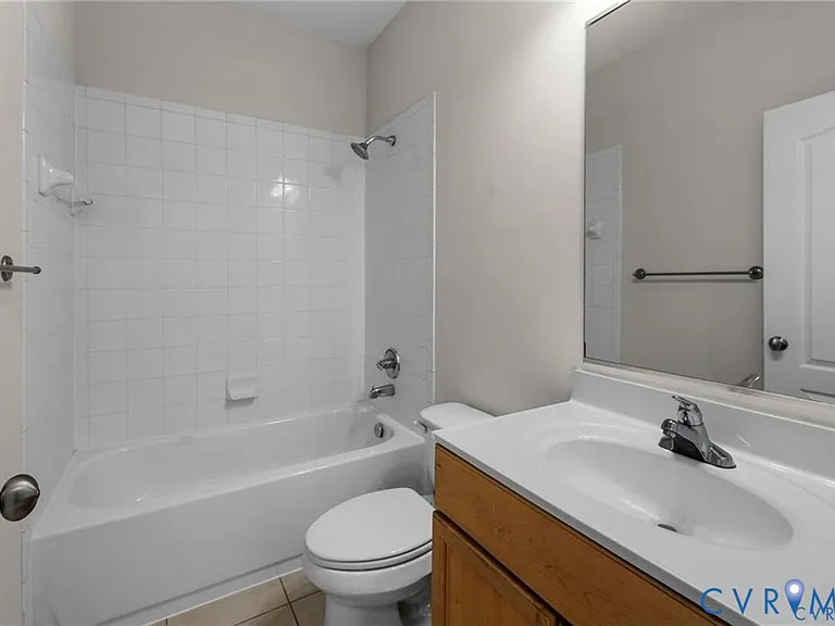 733 S Pine St — Photo 33
