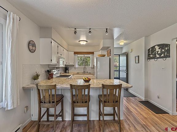 4th image of 308 Hillcrest Dr APT 404