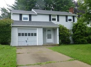 2816 Yale St, Endwell, NY 13760