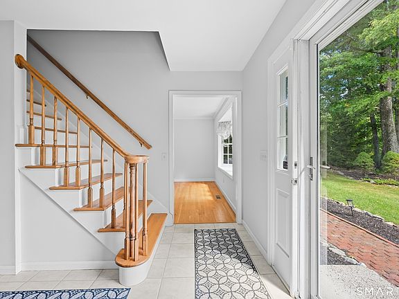 4th image of 2 Banquo Brae Road