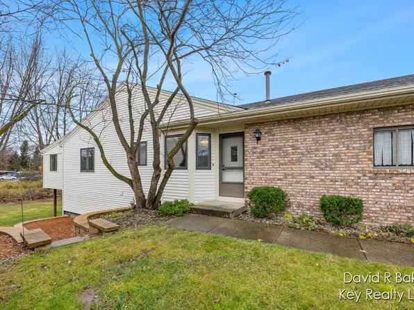 1164 Amberwood West Dr SW, Byron Center, MI 49315