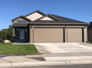 8416 N Summerhill Ln, Spokane, WA 99208