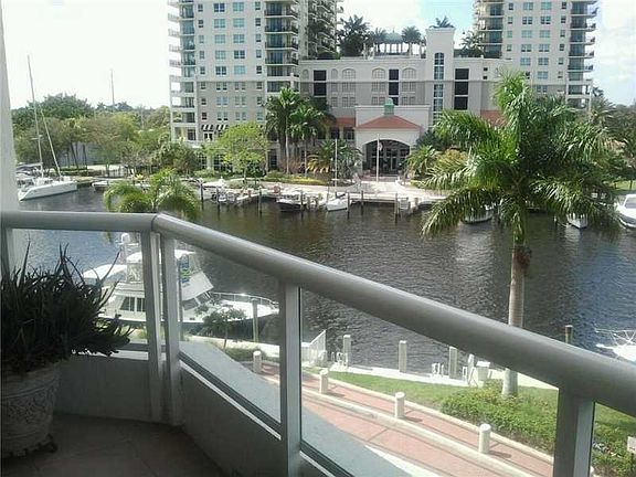5th image of 401 SW 4th Ave APT 408