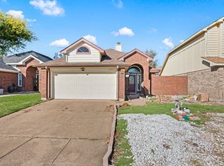 6937 Cheswick Dr, North Richland Hills, TX 76182