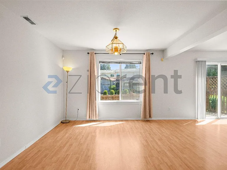 3406 151st Pl SW — Photo 7