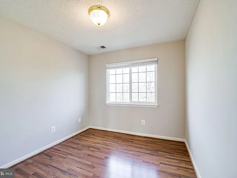 7012 Irwell Ln #14E — Photo 24