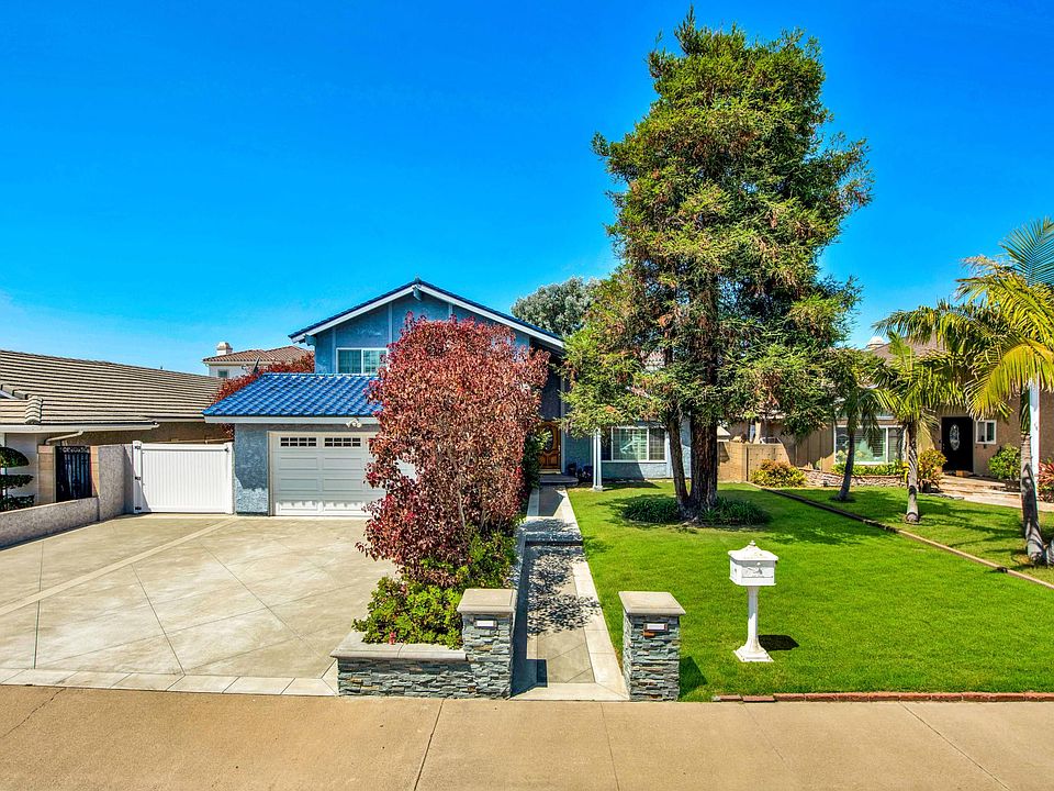 Executive home in a beautiful neighborhood. Note the wide driveway