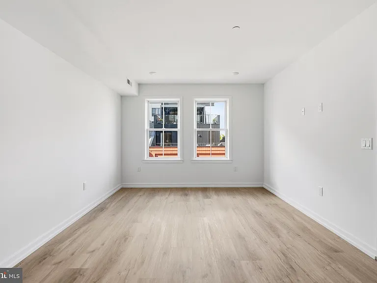 208 Vine St #2A — Photo 9