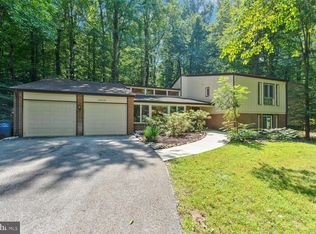 8626 Timber Hill Ln, Potomac, MD 20854