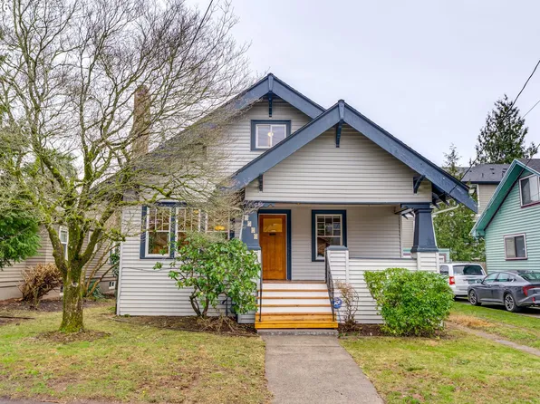 4524 NE Broadway St, Portland, OR 97213