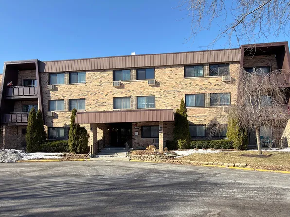 1205 E Hintz Rd Unit 208, Arlington Heights, IL 60004