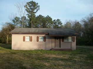 123 Garnet Ln, Reevesville, SC 29471