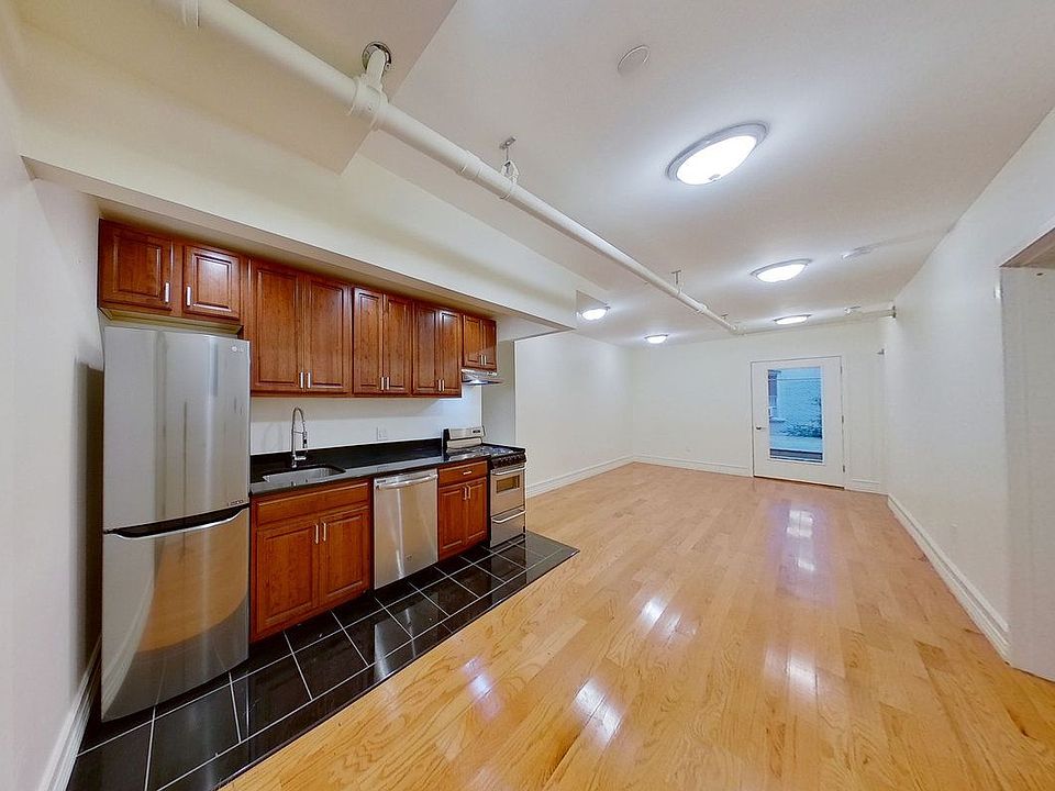 1st image of 65 W 106th St #Bas