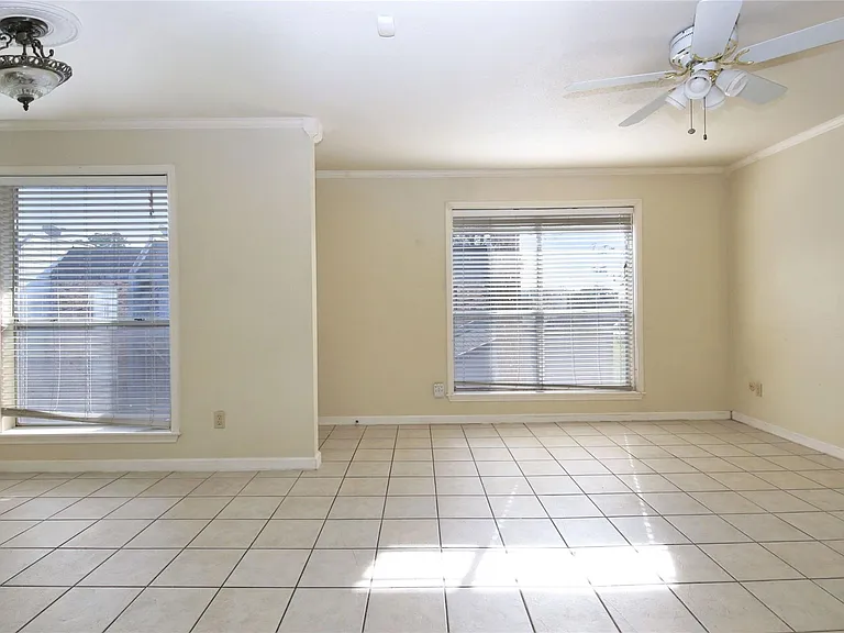 6202 Skyline Dr #32 — Photo 3