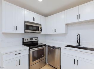 1337 Chestnut St, Henderson, NV 89011