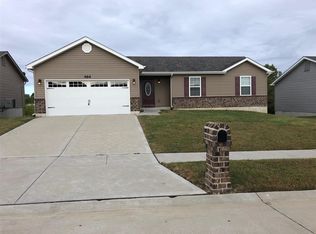 464 Honeysuckle Creek Dr, Wentzville, MO 63385
