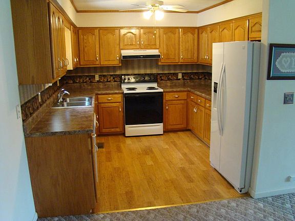 3rd image of 1044 Fisk Park Dr