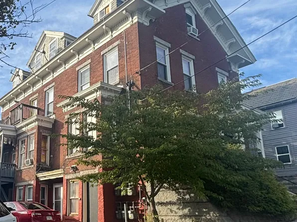 8 Mount Vernon St #8, Fitchburg, MA 01420