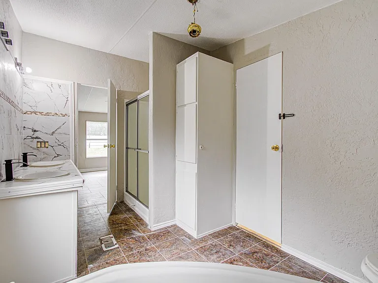 16307 Antelope Ln — Photo 25