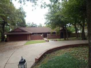 23 Woodlands Dr, Enid, OK 73703