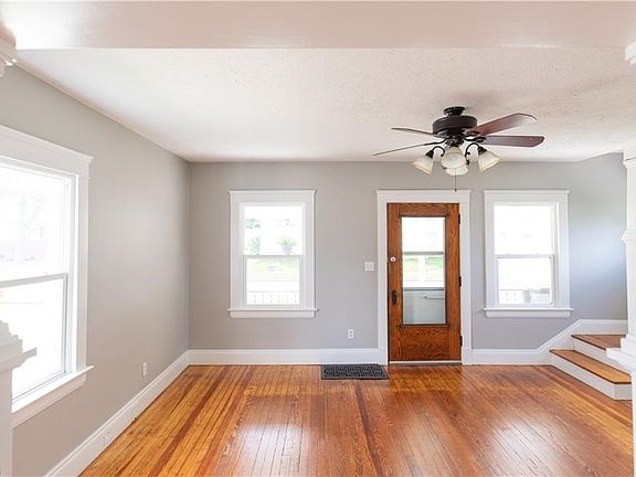 3rd image of 28923 Hazel Ave