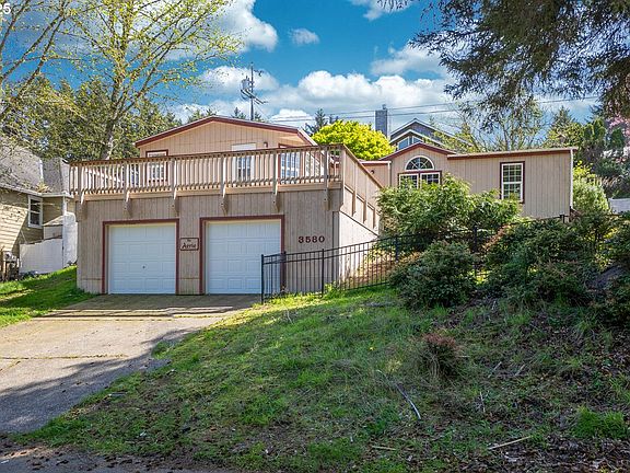 2nd image of 3580 NE Reef Dr