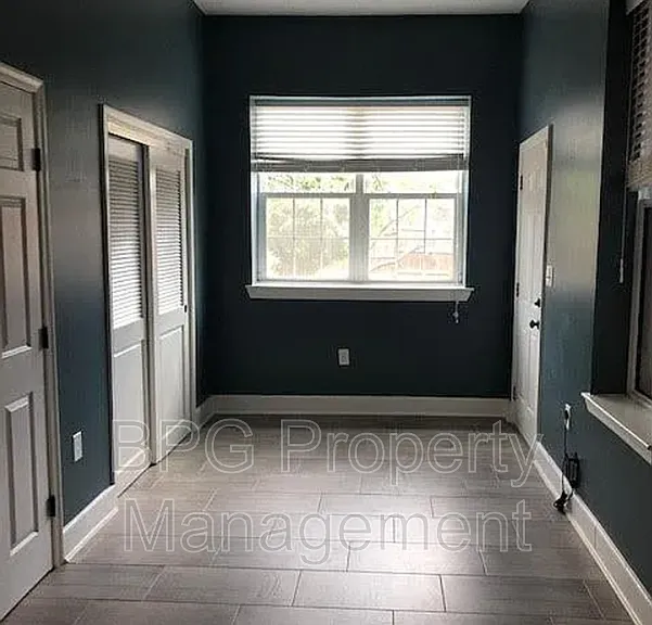 1027 7th St NE — Photo 14