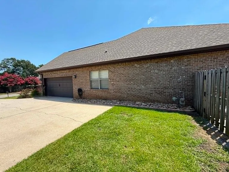 12001 Squirrel Dr — Photo 8