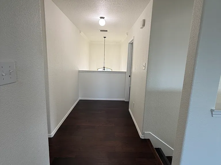 11808 Kurth Dr — Photo 16