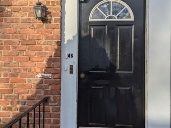 11 Dartmouth Ave APT 4A
