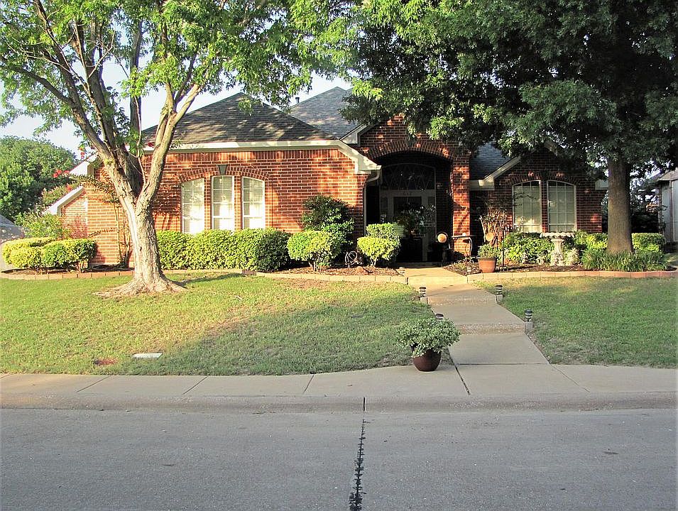 1st image of 612 Christan Ct