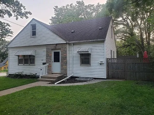 603 Ridgewood Ave, Ames, IA 50010