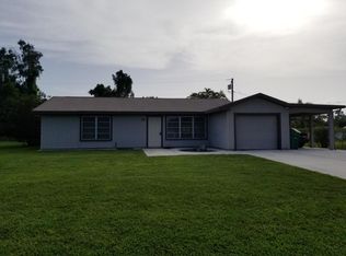 2318 SE Shelter Dr, Port Saint Lucie, FL 34952