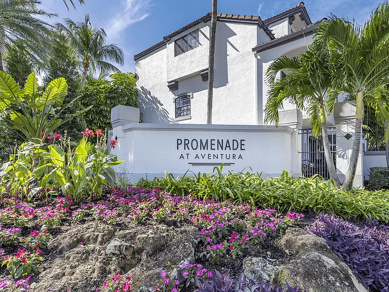 Promenade at Aventura Apartments — Photo 10