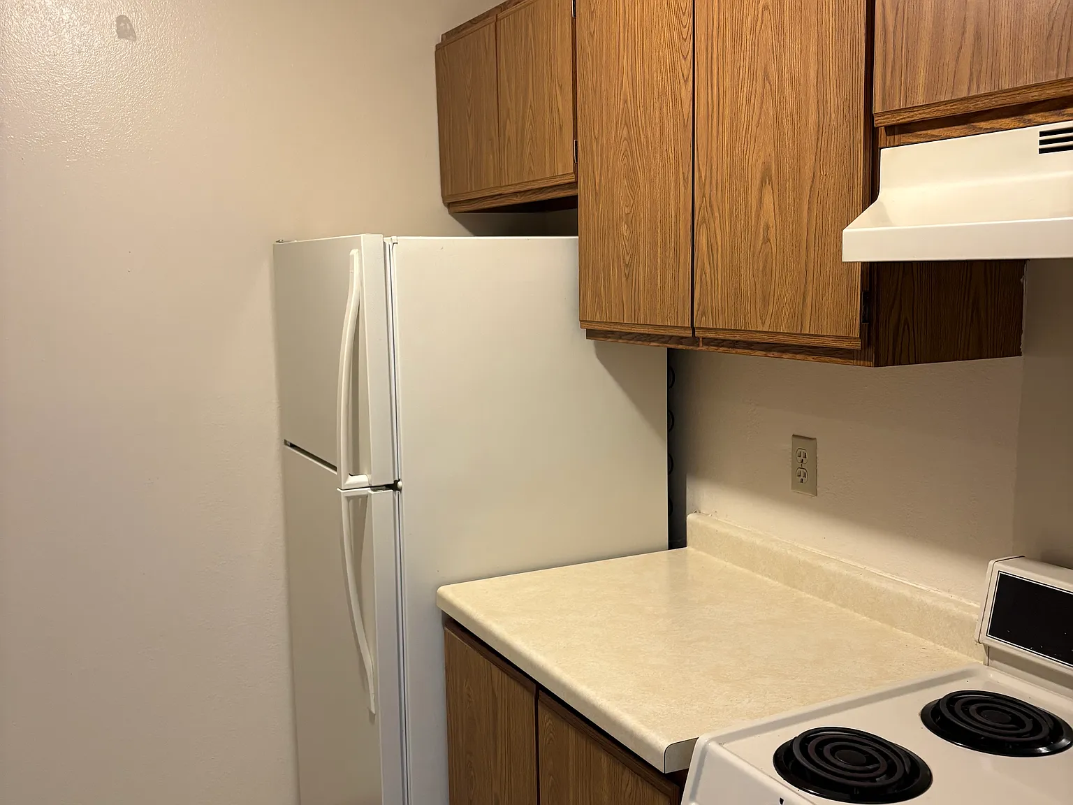 1 bed, 850 sqft, $1,175 — Photo 2